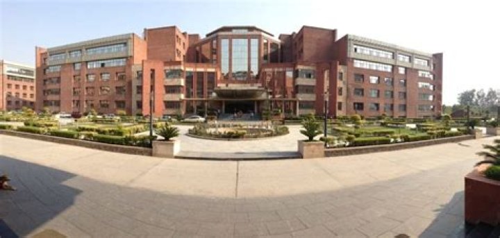 Is Amity University and Amity Business School same?