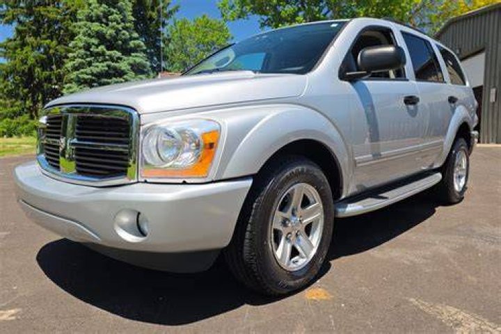What is a 2005 Dodge Durango worth?