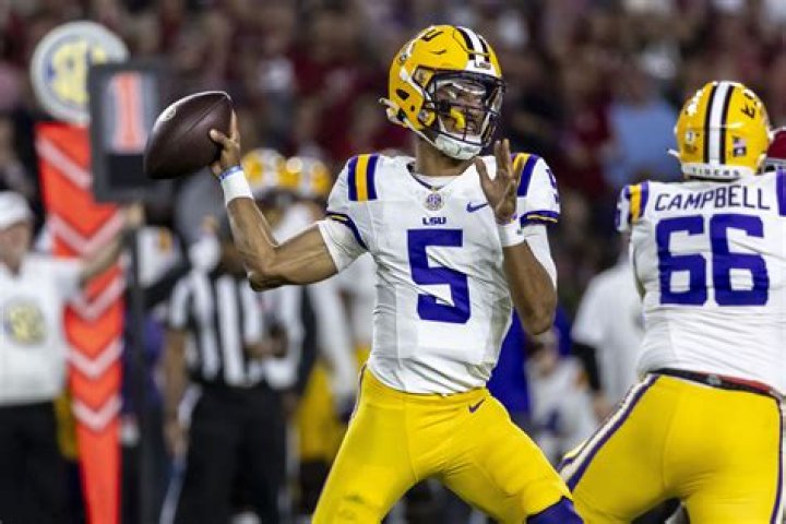 Who is the last LSU quarterback to win an NFL game?